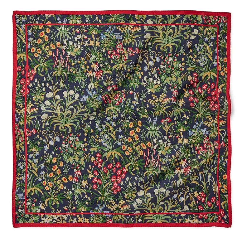 cloisters_millefleurs_neckerchief_0.webp Cloisters Millefleurs Neckerchief*The Met Store Online