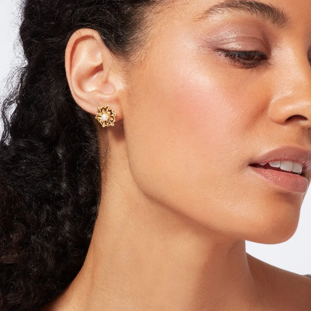 french_amor_stud_earrings_2.webp French Amor Stud Earrings*The Met Store Shop