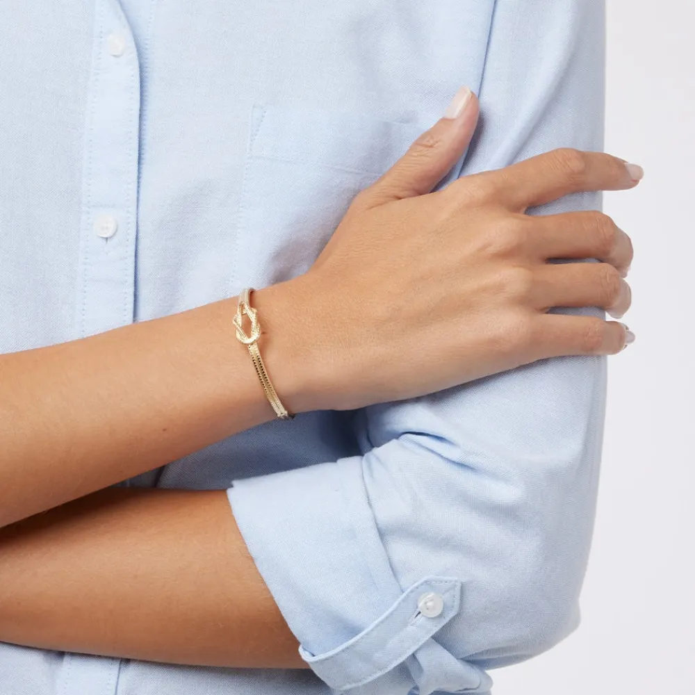 herakles_knot_hinged_bangle_2.webp Herakles Knot Hinged Bangle*The Met Store Best