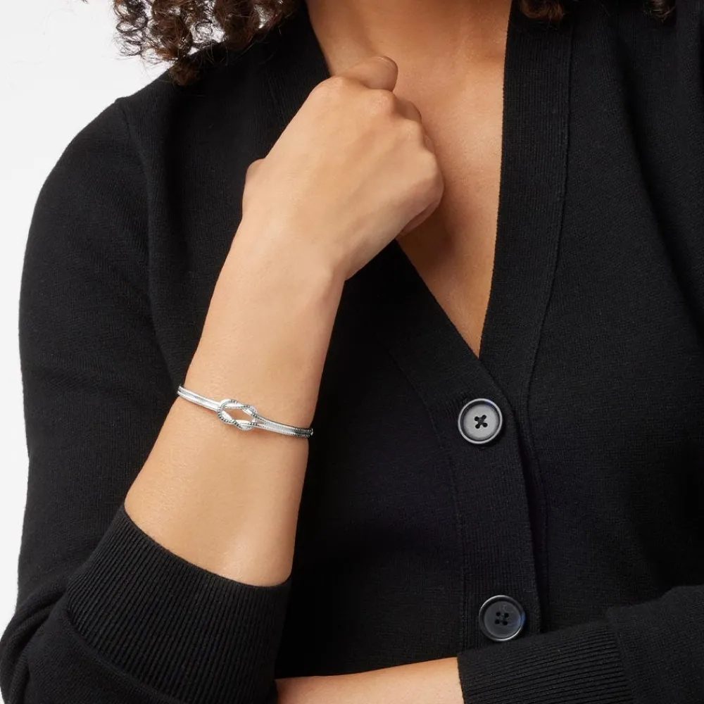 herakles_knot_hinged_bangle_5.webp Herakles Knot Hinged Bangle*The Met Store Best