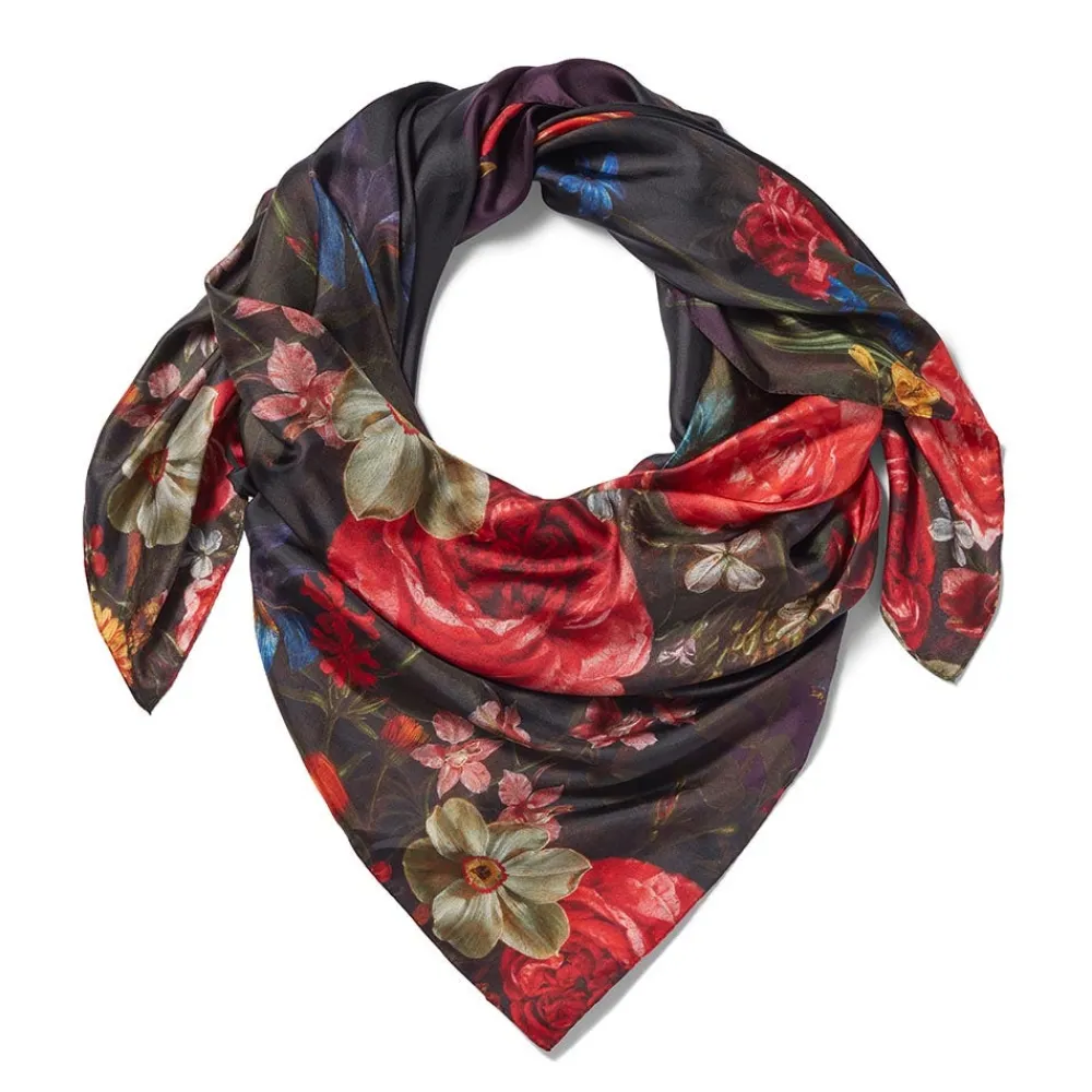 peeters_bouquet_of_flowers_oversize_oblong_scarf_0.webp Peeters Bouquet of Flowers Oversize Oblong Scarf*The Met Store Best