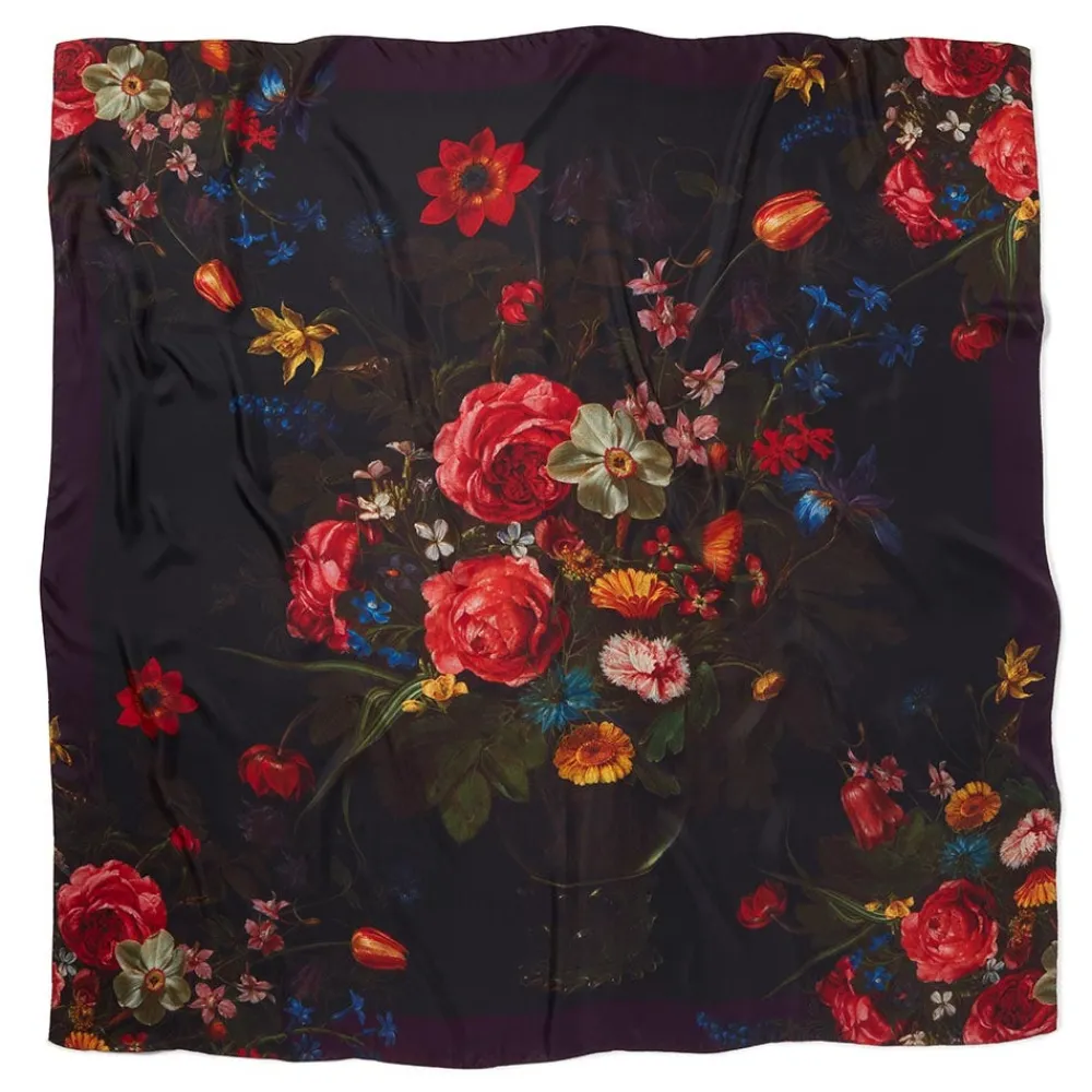 peeters_bouquet_of_flowers_oversize_oblong_scarf_4.webp Peeters Bouquet of Flowers Oversize Oblong Scarf*The Met Store Best