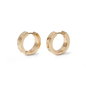 Star Huggie Earrings*The Met Store Fashion