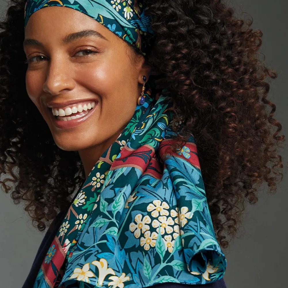 william_morris_mixed_patterns_oblong_silk_scarf_4.webp William Morris Mixed Patterns Oblong Silk Scarf*The Met Store Cheap