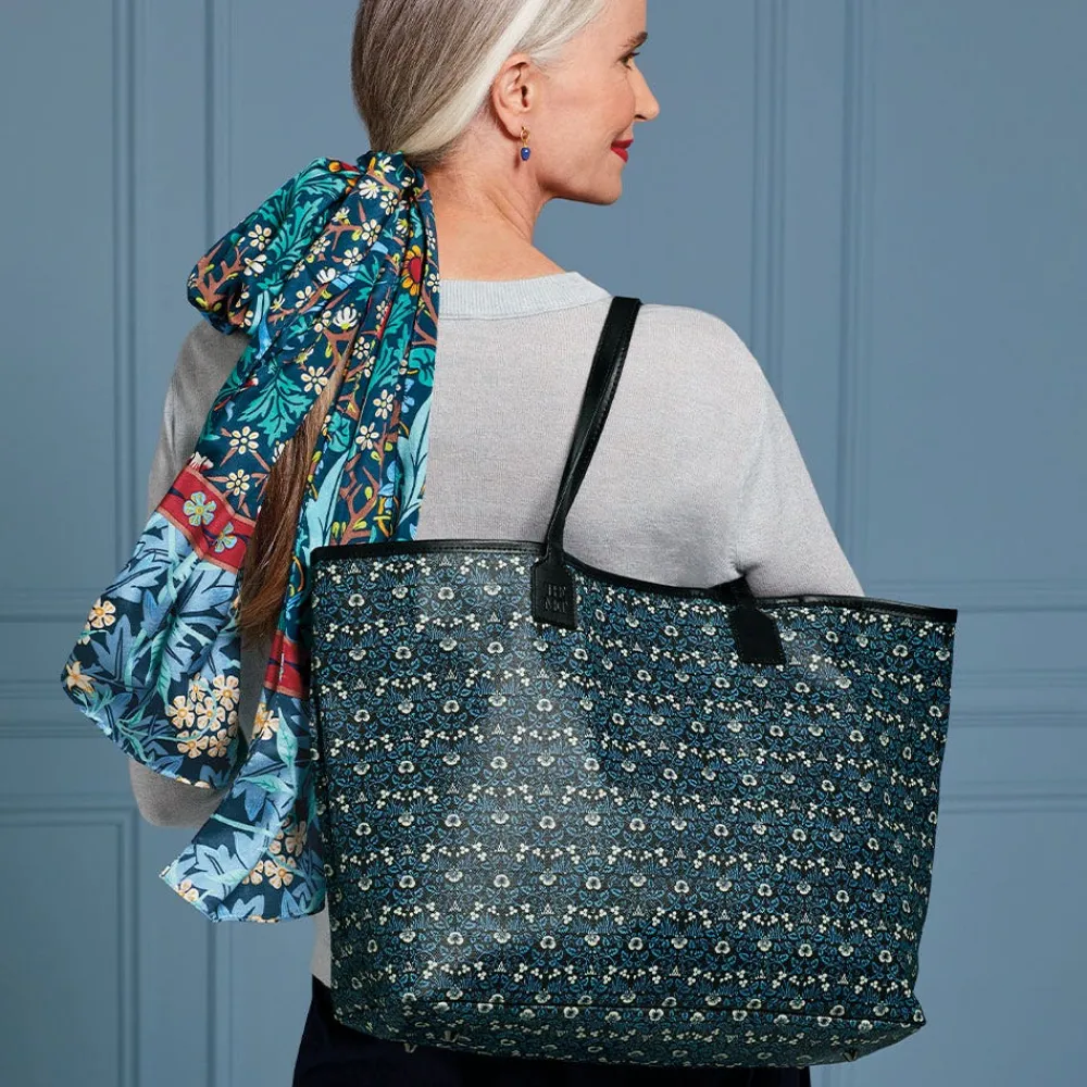 william_morris_mixed_patterns_oblong_silk_scarf_5.webp William Morris Mixed Patterns Oblong Silk Scarf*The Met Store Cheap