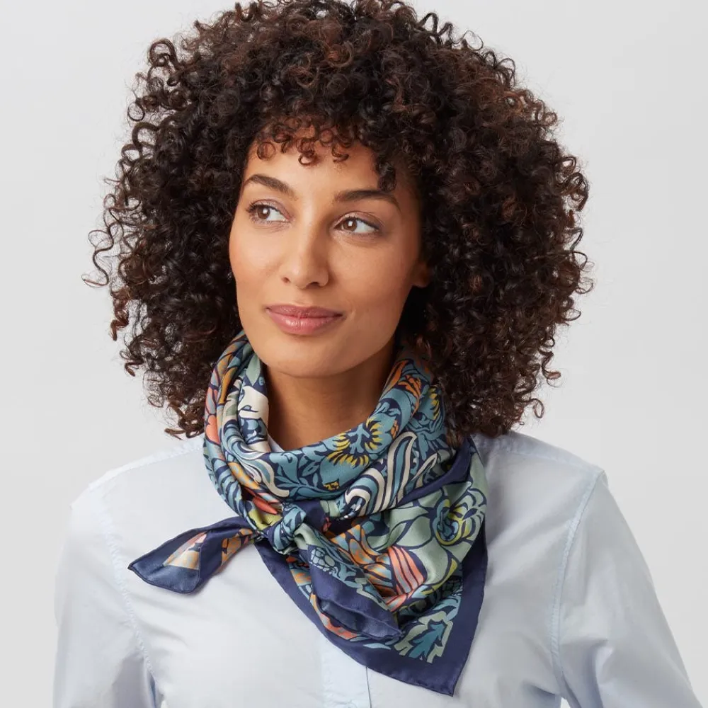 william_morris_peacock_and_dragon_square_silk_scarf_1.webp William Morris Peacock and Dragon Square Silk Scarf*The Met Store Best